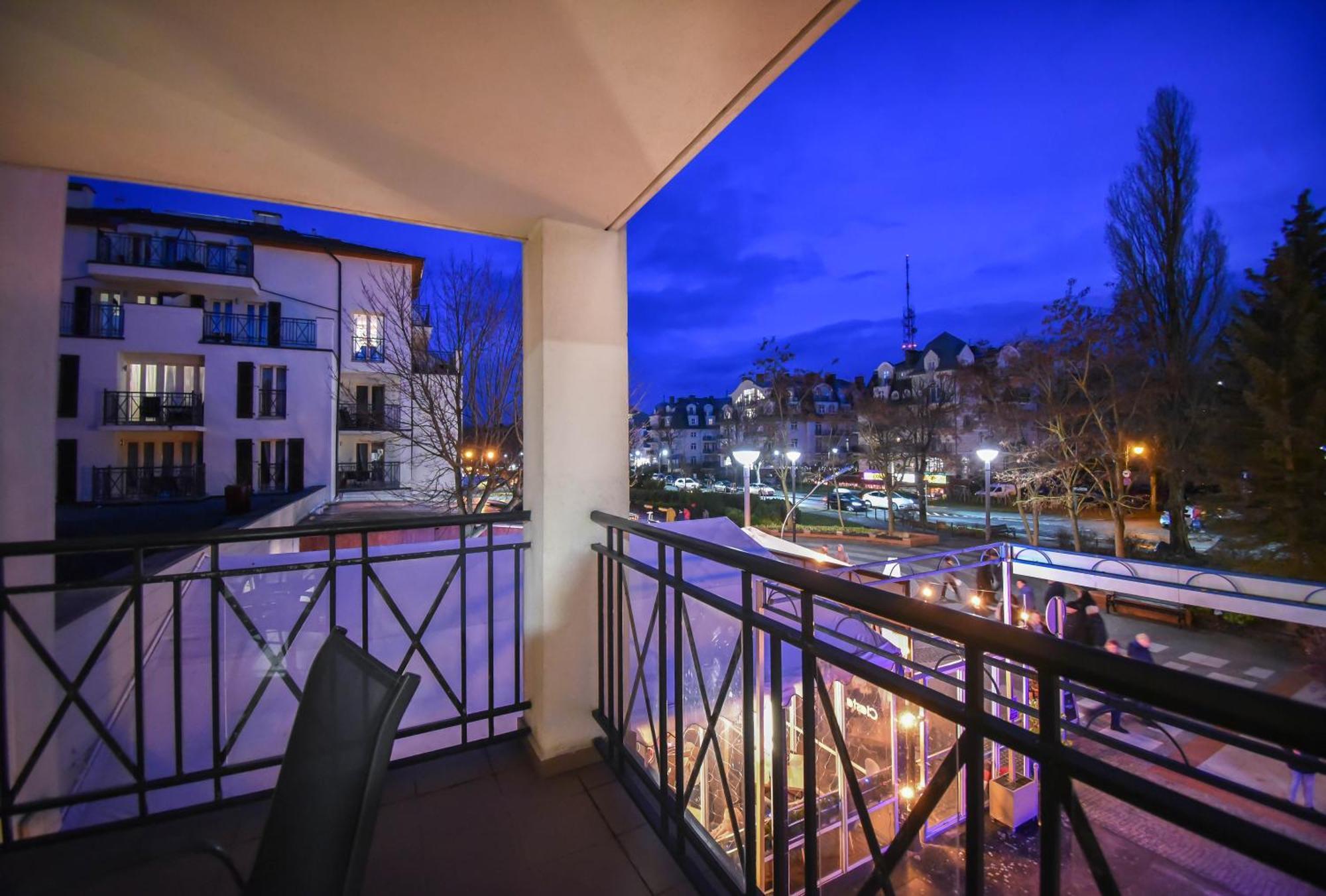 Apartamenty Promenada Z Tarasem I Parkingiem - Apartamenty Na Wyspie Świnoujście Exterior foto
